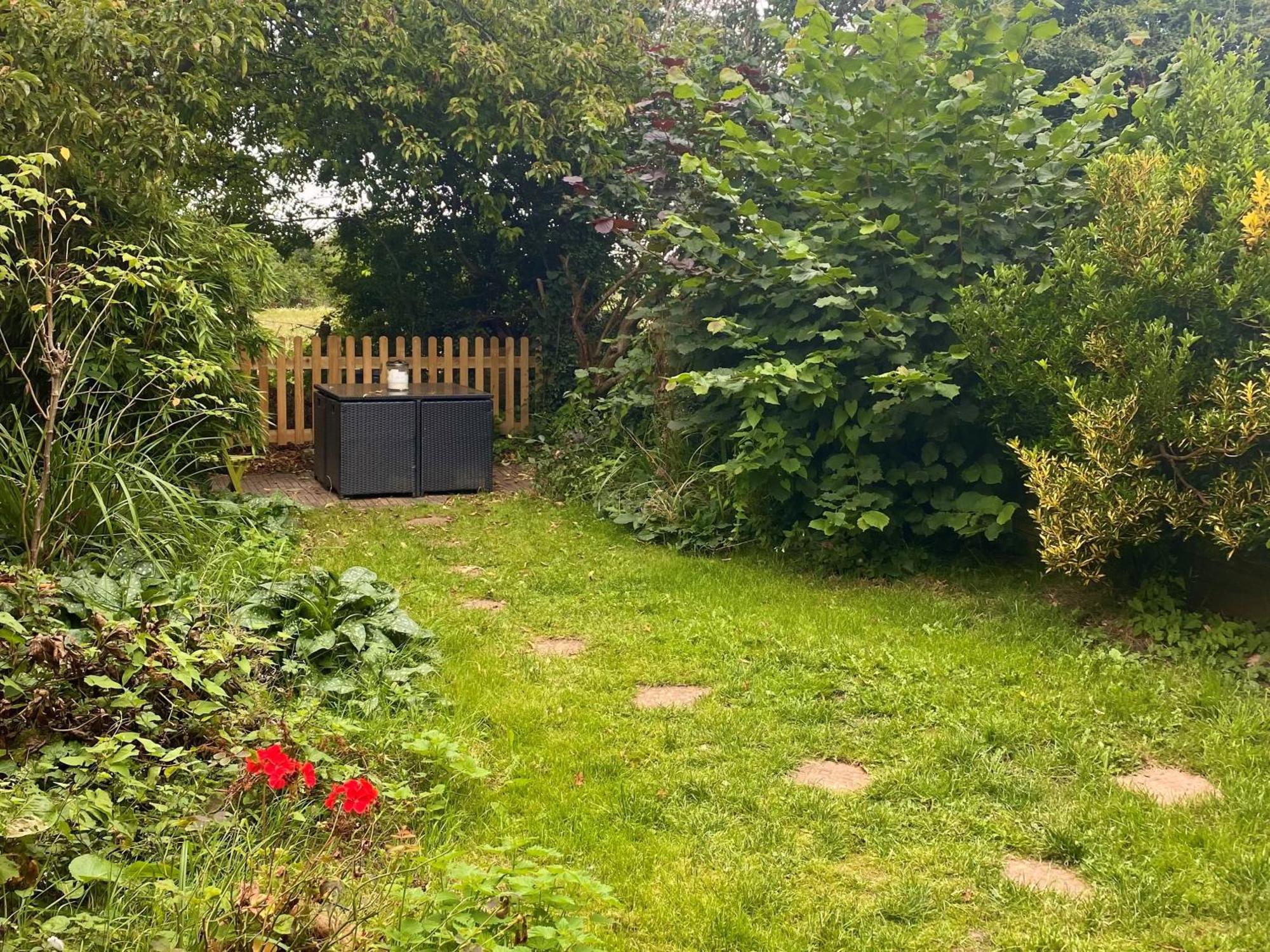 Bumblebee Cottage - Cosy Cottage In Area Of Outstanding Natural Beauty Hemel Hempstead Eksteriør bilde
