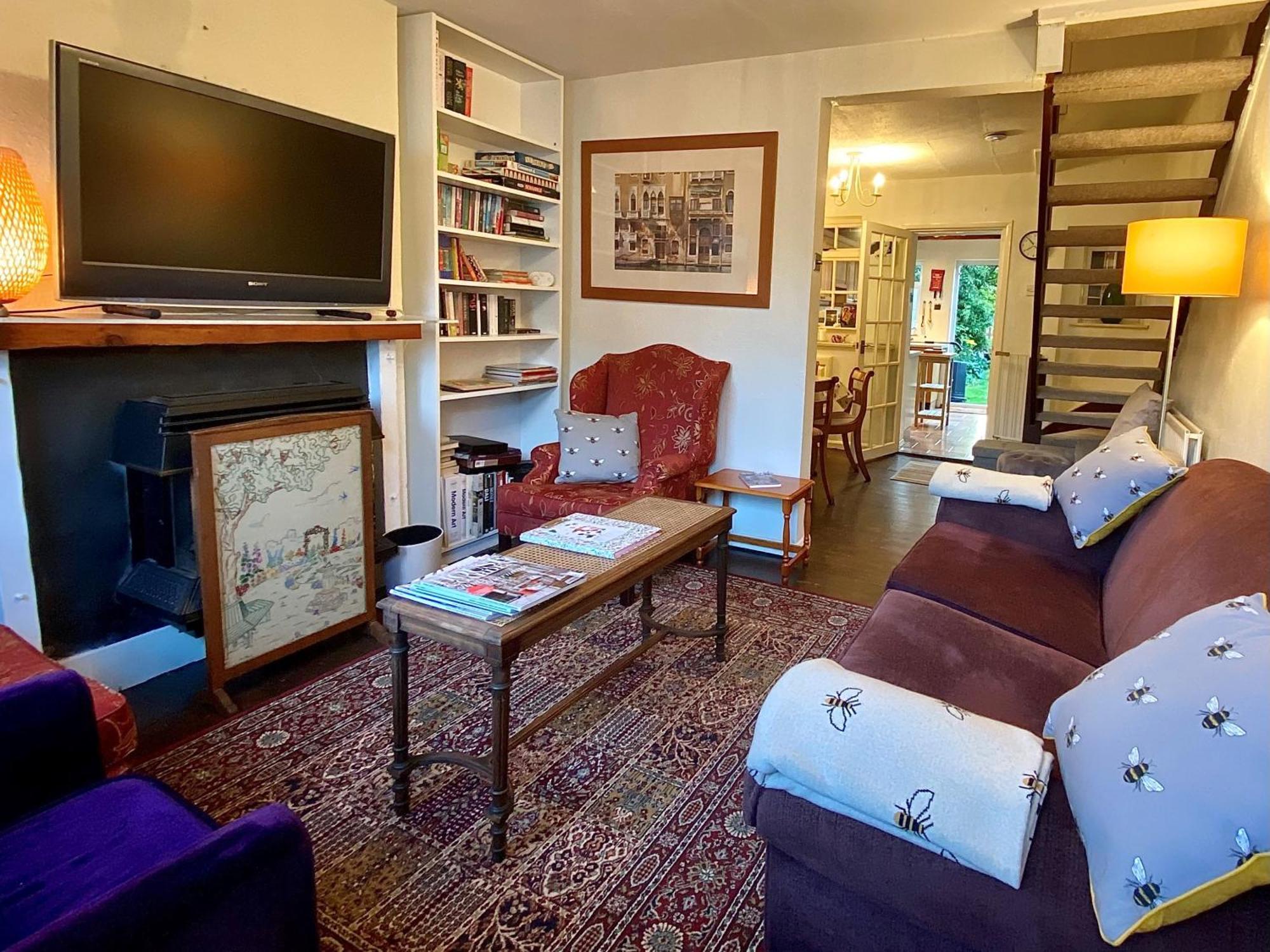 Bumblebee Cottage - Cosy Cottage In Area Of Outstanding Natural Beauty Hemel Hempstead Eksteriør bilde