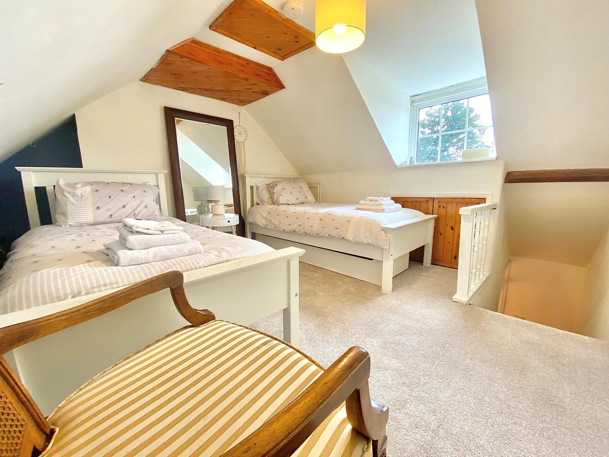 Bumblebee Cottage - Cosy Cottage In Area Of Outstanding Natural Beauty Hemel Hempstead Eksteriør bilde